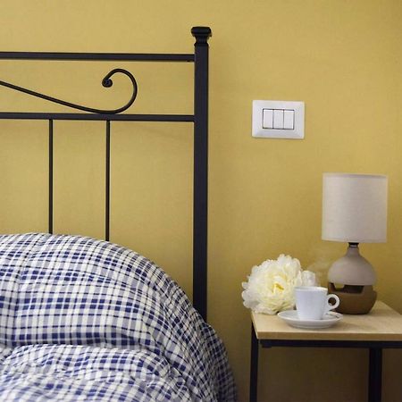 Giardino D'Atri Apartment Наполи Екстериор снимка